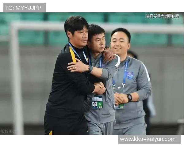 李霄鹏:携手奋战,期待球队淋漓尽致展现战斗力,共筑胜利梦想